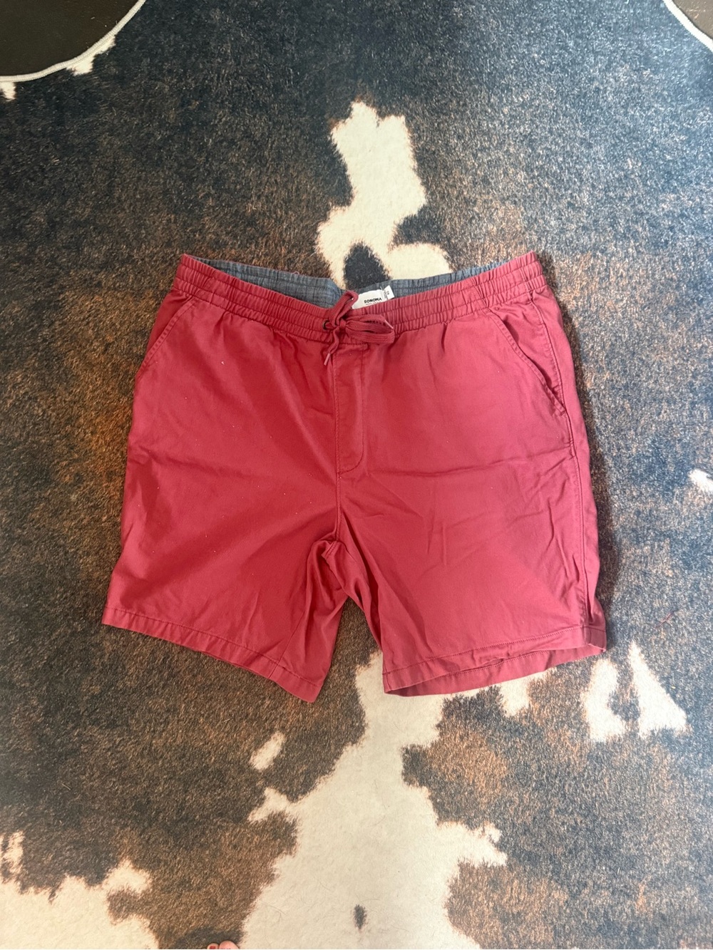 Sonoma Men's Drawstring Hybrid Shorts in Burgundy Size 40